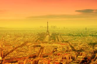 Paris, Shutterstock, Melinda Nagy